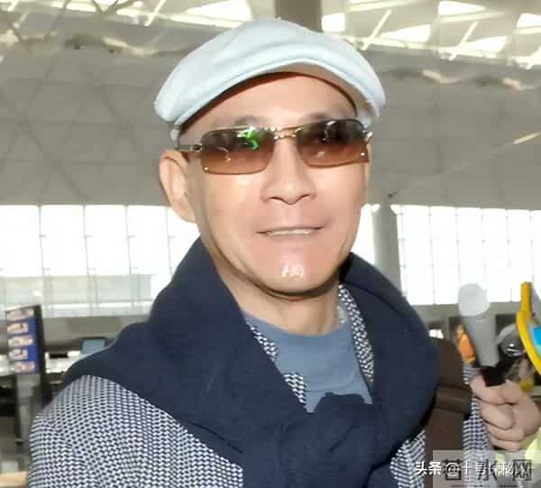 3段婚史4个女儿，靠妻上位却婚内出轨，曾抛妻弃女的他今过得怎样