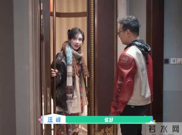 雪是森林北玩的,面子是汪峰拿的,刚入冬她就给章子怡上了一课