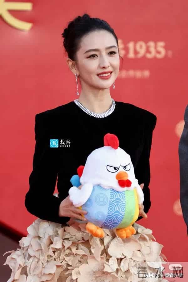 2025年中国金鸡百花电影节入场仪式暨颁奖典礼闭幕女明星红毯造型