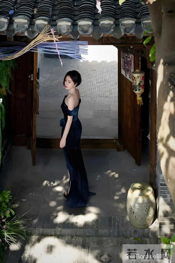 秦岚现身深圳万象天地这姐本人也太有气质了身材比例超绝美晕我了