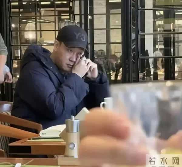 朱媛媛去世6个月后，辛柏青二度现身大孤山，令人担心的事发生了