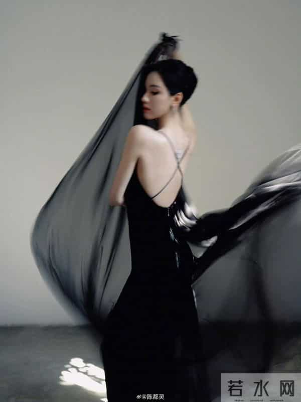 陈都灵2025年中国金鸡百花电影节妆照