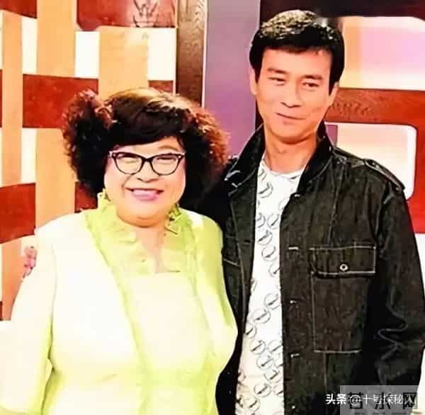 3段婚史4个女儿，靠妻上位却婚内出轨，曾抛妻弃女的他今过得怎样