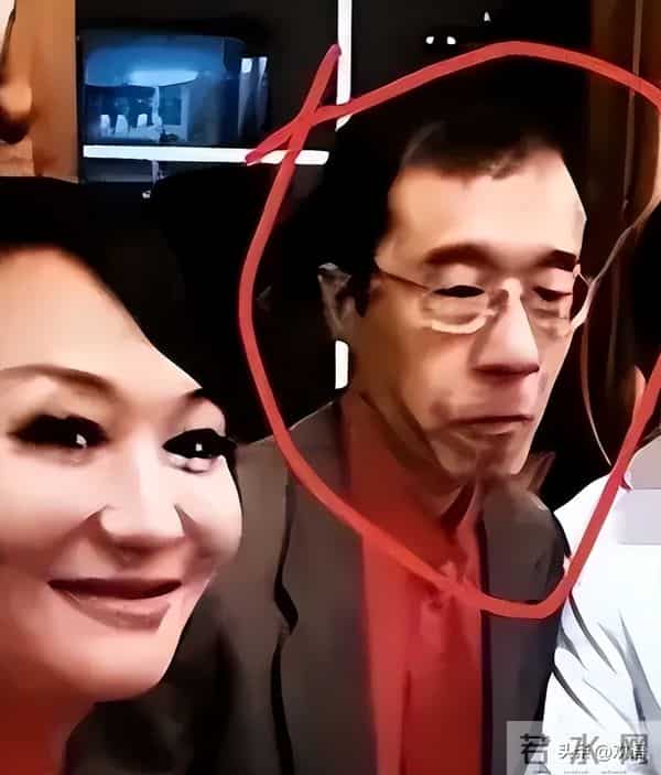 吃狗食、挨毒打,央视前才女竟被虐成“人干”?董卿想救她都难