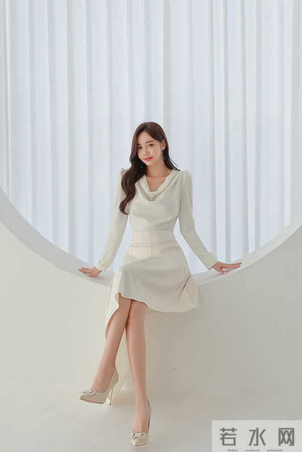 孙允珠——奶炫柔光真丝蕴彩鱼尾包臀裙