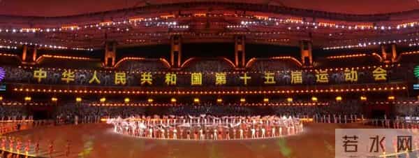 央媒发文,64 岁刘德华高调官宣喜讯,全网恭喜,出道40年仍封神!