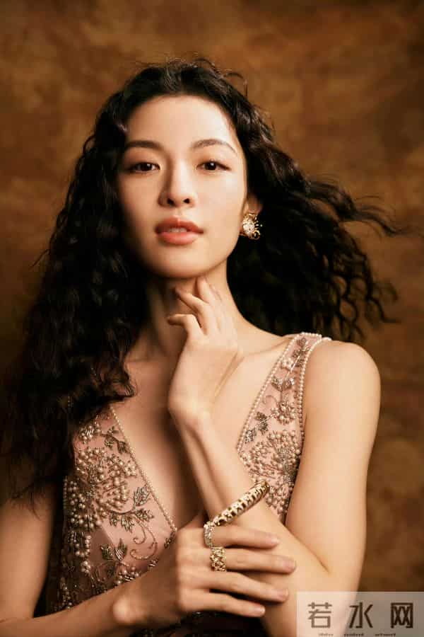 钟楚曦金鸡奖性感写真