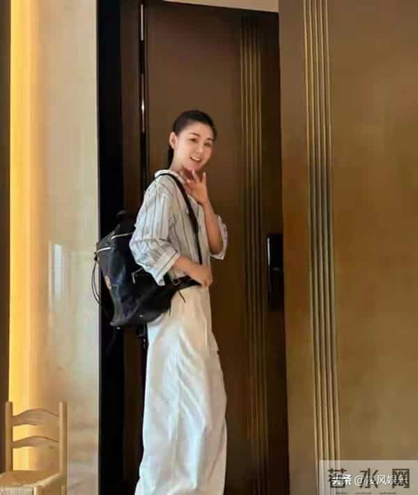 李小萌近况曝光,丈夫王雷财力藏不住了,怪不得他被称为“戏霸”