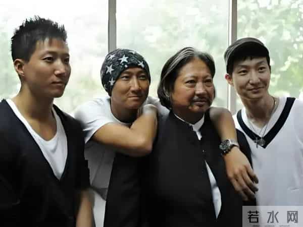 钱再多有什么用，76岁身家超30亿的洪金宝，仍要为儿子婚姻操碎心