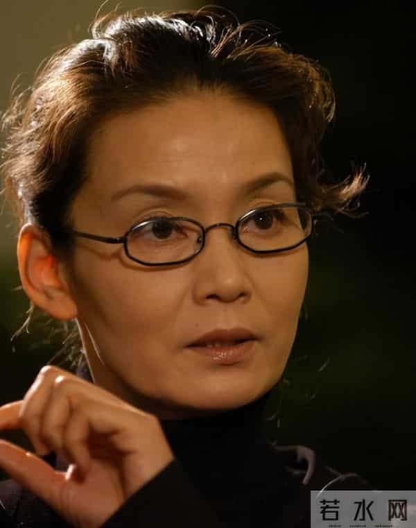 13次夺影后,一生无儿无女,50岁却公开“表白”前夫:她太敢了