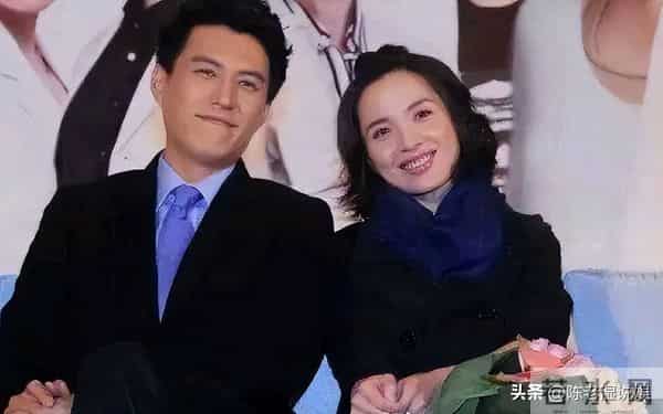 卓伟曝顶流男明星闹离婚，网友提名暴露一切，靳东无辜“躺枪”