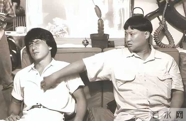 钱再多有什么用，76岁身家超30亿的洪金宝，仍要为儿子婚姻操碎心