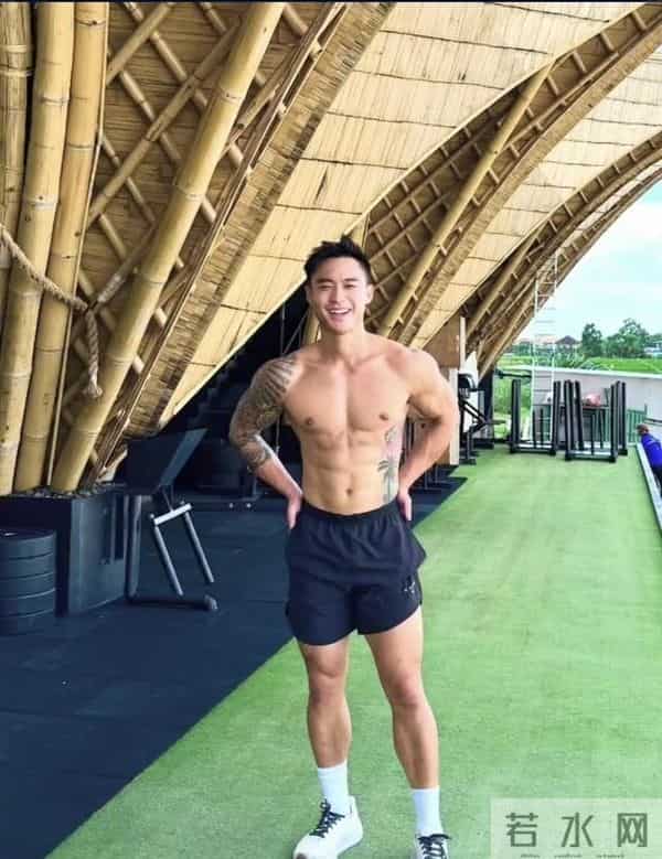 恭喜!香港知名女星被曝恋上小近10岁鲜肉,二人或已同居试婚