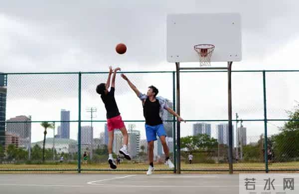 官媒亲宣!46岁邓超事业再攀高,全家移民传闻5个月前就不攻自破