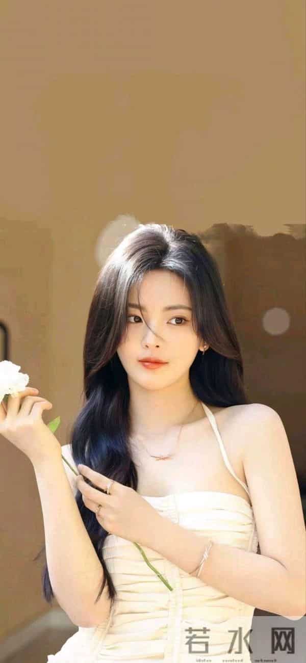 杨超越｜很韩范的一组照片，美得干干净净