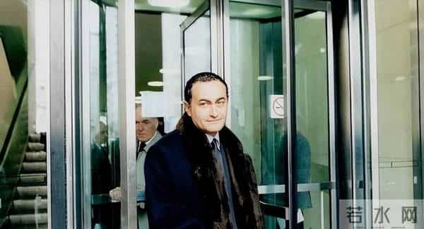 梅根新节目一块表抢尽风头,戴婆婆的表,蹭戴妃流量,她不简单