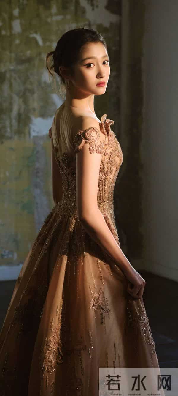 美女壁纸第1438期—关晓彤