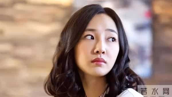 白百何带两个儿子现身!17岁大儿子长得像前夫陈羽凡,二儿子5岁