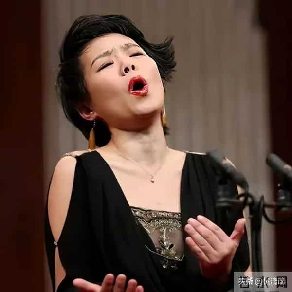 50岁龚琳娜选择深山独居，离婚后重新活出自我，成功走出悲伤