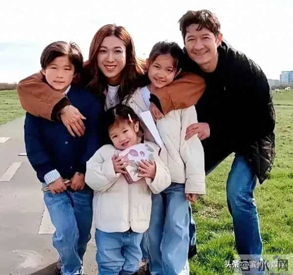 知名女星钟嘉欣起诉丈夫，争夺三个孩子抚养权