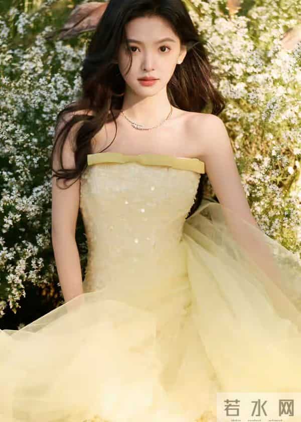 章若楠的经典选美瞬间,你无不感慨大自然造物之神奇!