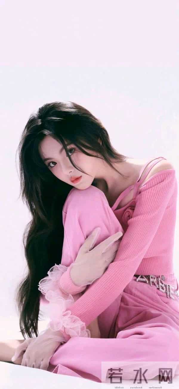 杨超越｜很韩范的一组照片，美得干干净净