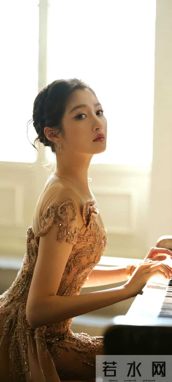 美女壁纸第1438期—关晓彤