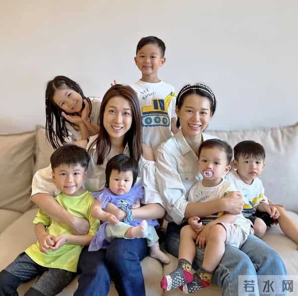 钟嘉欣婚变后续:亲口否认传闻,笑着说正和老公筹备十周年纪念日