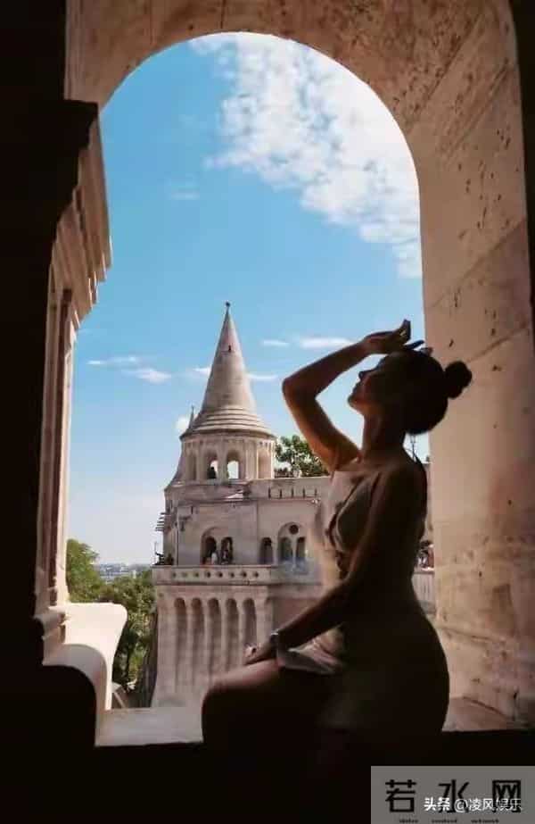 李小萌近况曝光,丈夫王雷财力藏不住了,怪不得他被称为“戏霸”