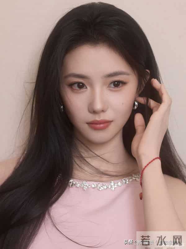 刘浩存 明眸皓齿 挡不住的清纯灵动 又白又美