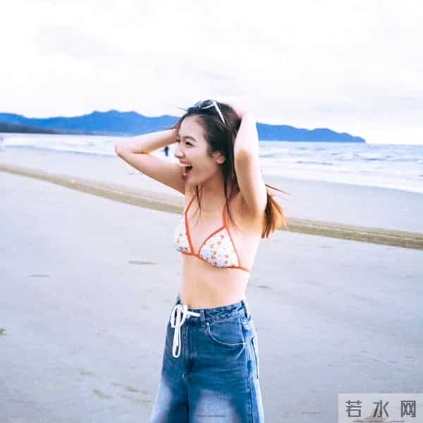 李兰迪——比基尼写真集欣赏