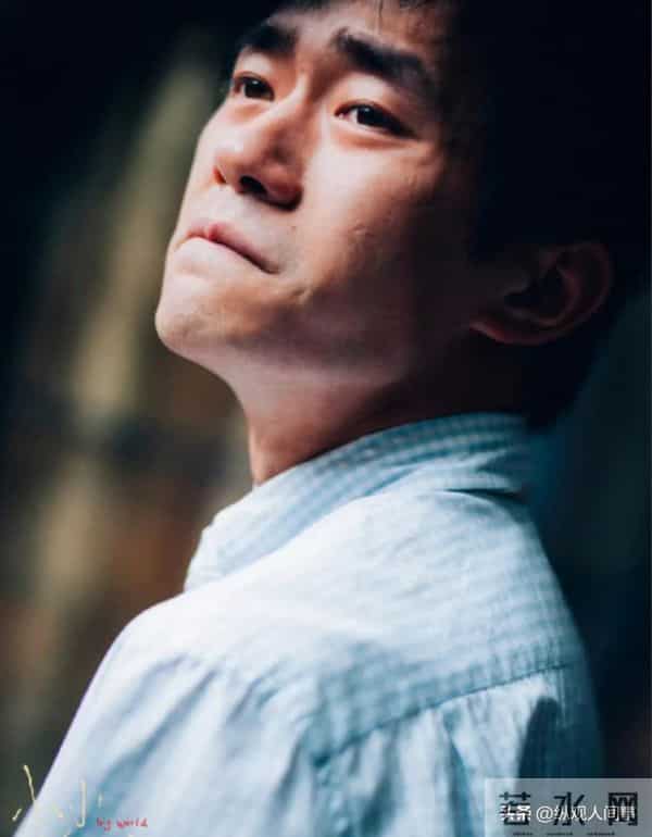 易烊千玺获影帝不到24小时,评论区一片骂声,恶心的一幕出现了