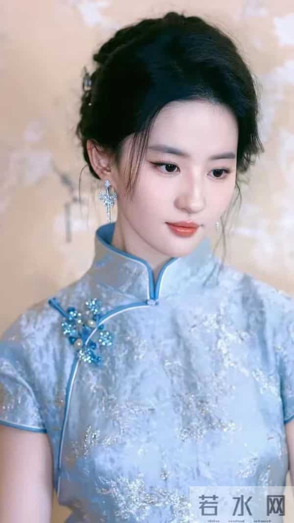 刘亦菲驾驭多元旗袍：温婉与明艳交织的国风颜值盛宴