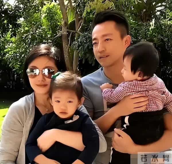 小S惊艳出席活动,马筱梅反照顾大S孩子,原来生前亲妈委托过