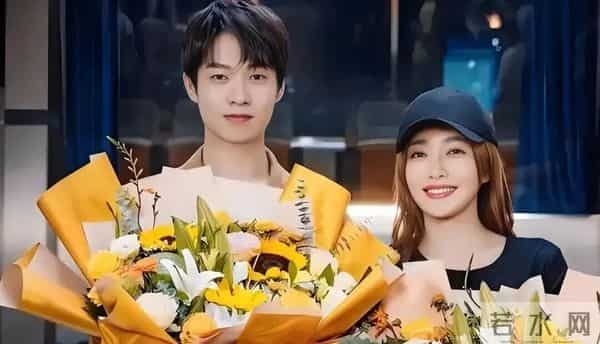 3大“老牛吃嫩草”的女星，个个有颜有钱，偏偏对小鲜肉爱不释手