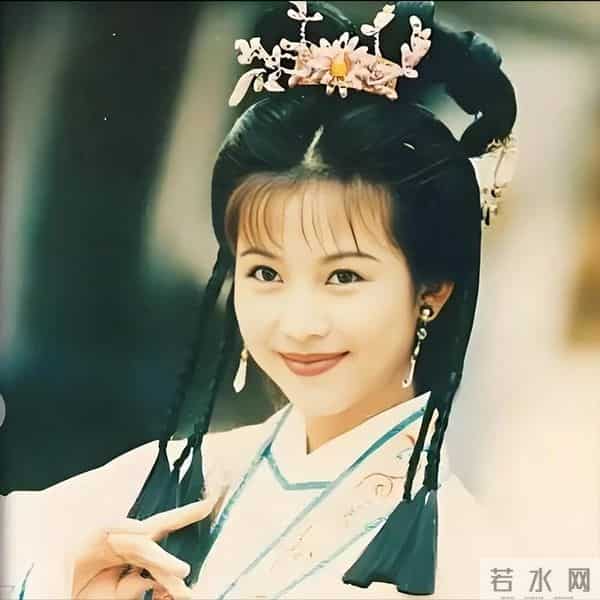 52岁蔡少芬现状让人心酸,脸部变瘦特别显老,不老女神风光不再