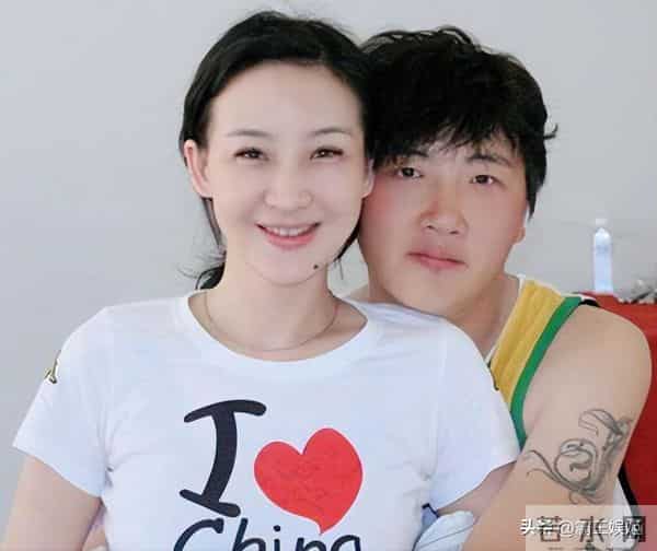 父亲孙楠闪婚9年终散场，演员梦又被继母覆灭，买宝瑶现在怎样了