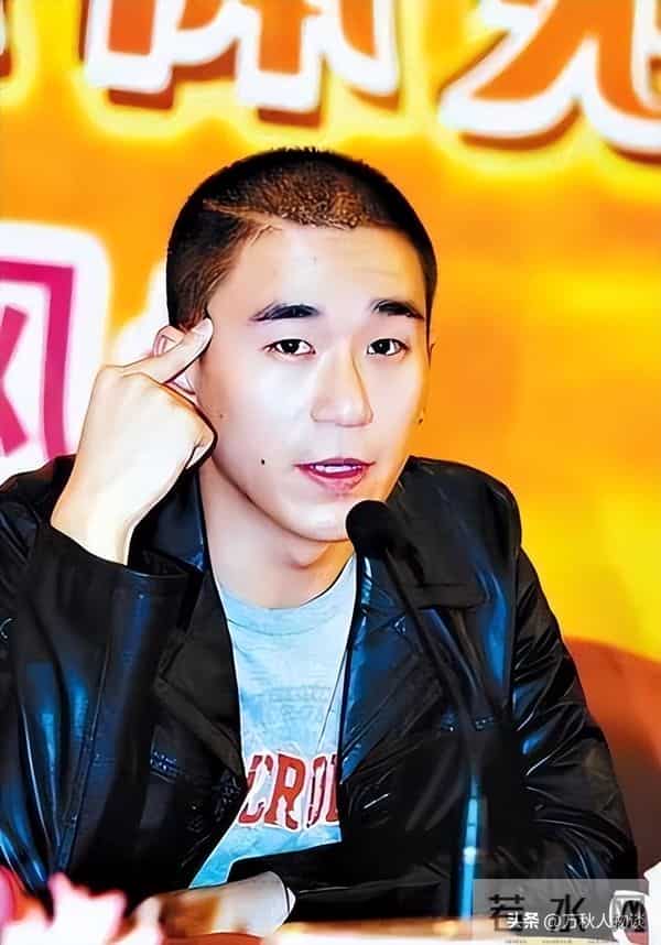 分手22年，被暴打的童瑶再次官宣喜讯，成为张默高攀不起的存在！