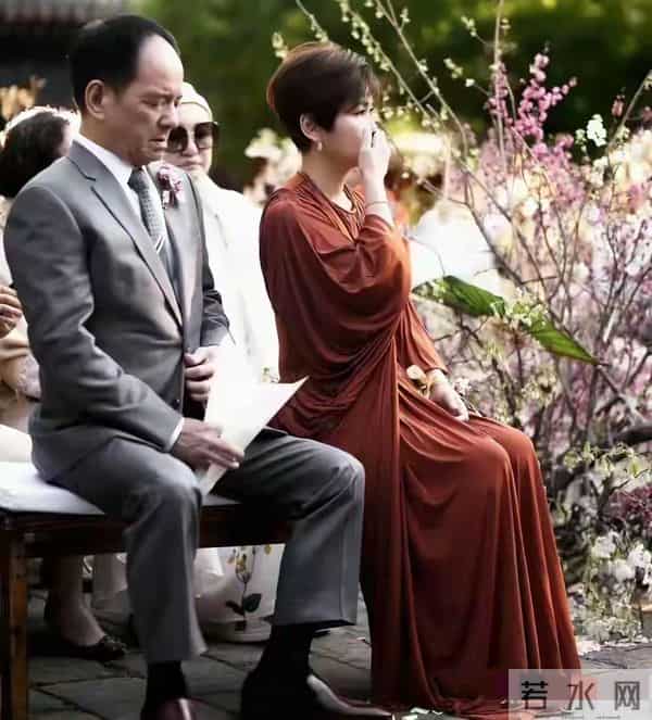 小S惊艳出席活动,马筱梅反照顾大S孩子,原来生前亲妈委托过