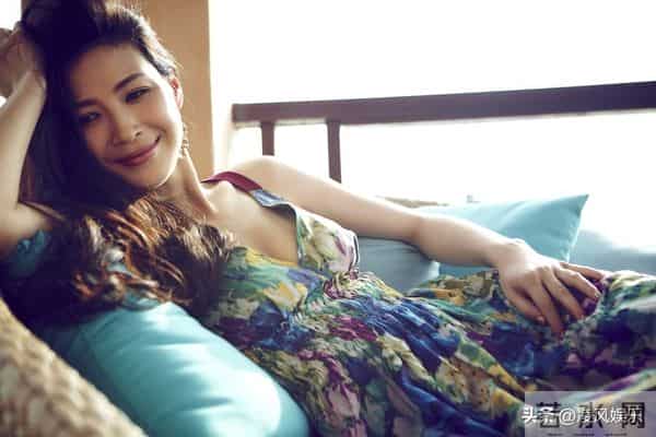 为了嫁50亿富豪，狠心抛弃同居5年的周一围，现今她却活成了笑话