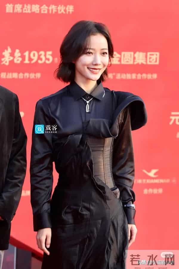 2025年中国金鸡百花电影节入场仪式暨颁奖典礼闭幕女明星红毯造型