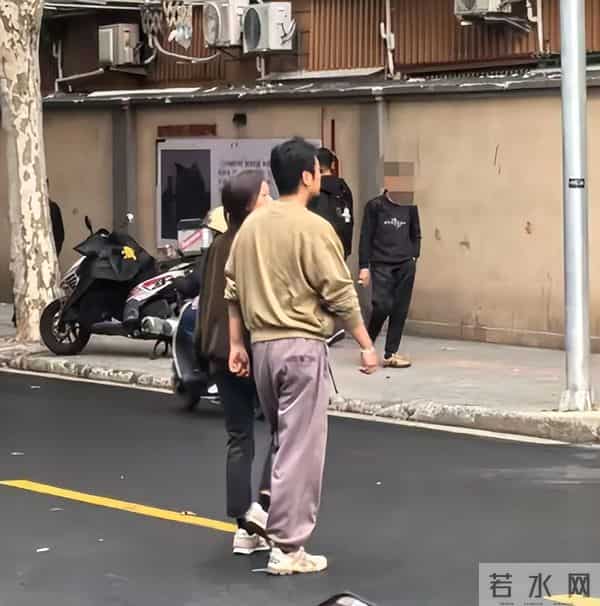 卓伟又爆大瓜！明星夫妻反目，分居2年闹离婚，靳东、吴奇隆躺枪