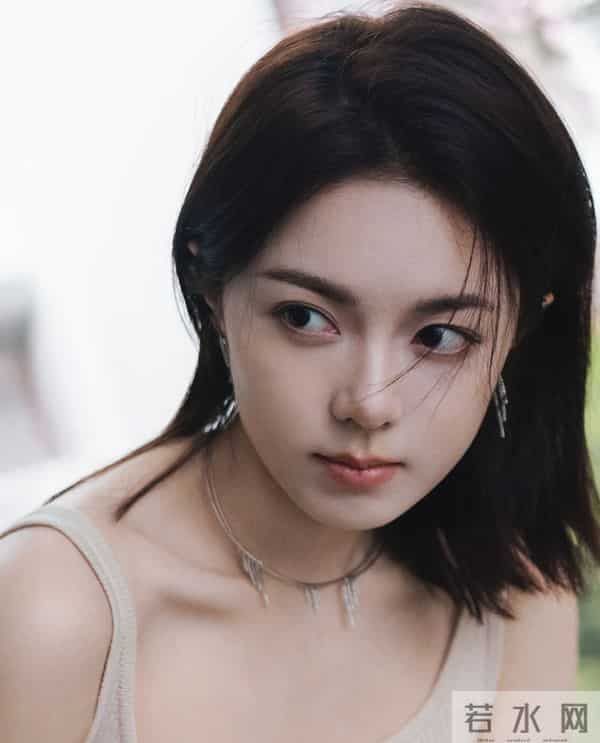 赵今麦 吊带背心