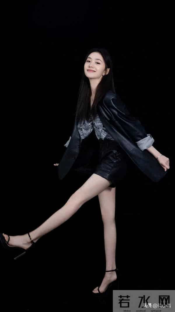 刘浩存｜又细又长的大长腿