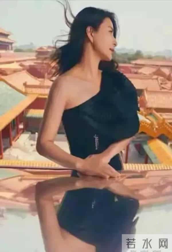 郭晶晶被特批在故宫拍摄的杂志封面,散发出来的气场,太震撼了