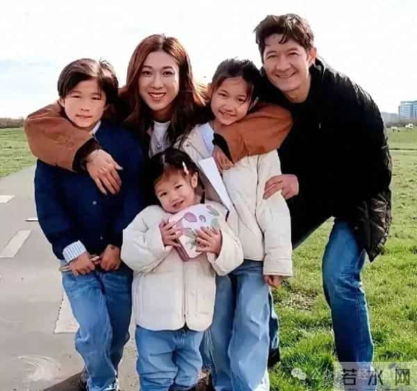 知名女星起诉!争夺三个孩子抚养权