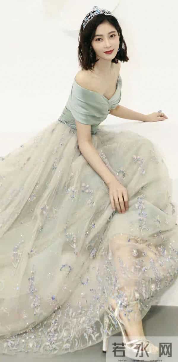 王媛可，肤白貌美：写真欣赏。