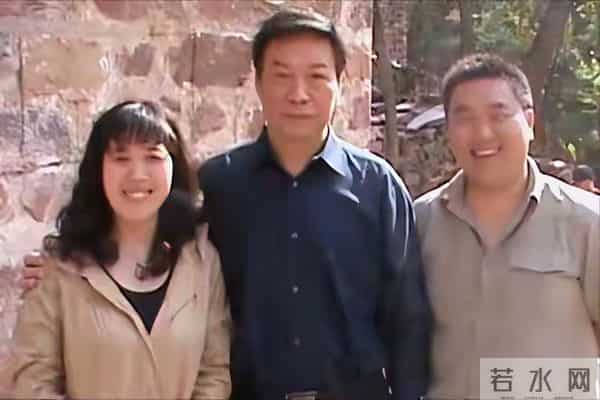 从春晚爆红到销声匿迹,靠着小品出名的他,如今过得怎么样?