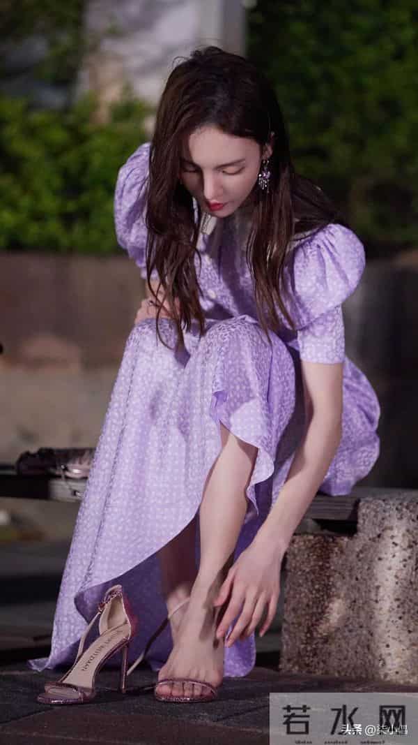 金晨|就问你看见这个高跟你迷不迷糊?谁能拒绝金晨这大长腿