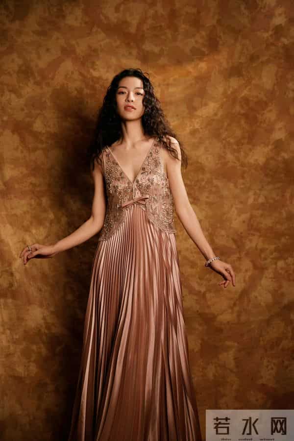 钟楚曦金鸡奖性感写真